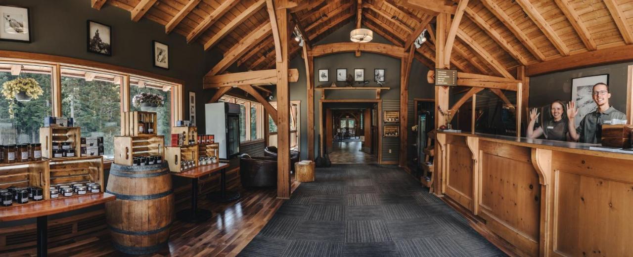 Heather Mountain Lodge Rogers Pass エクステリア 写真