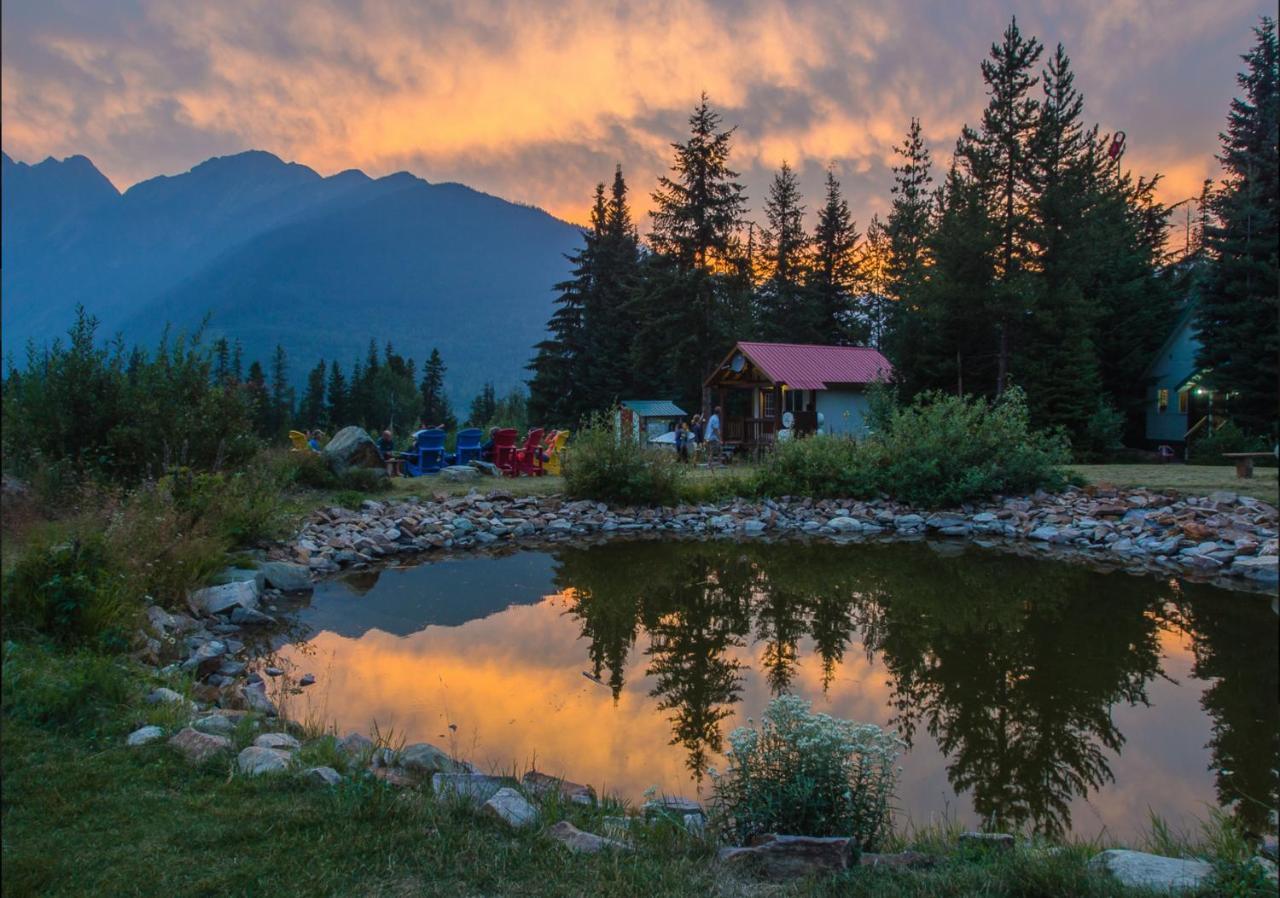 Heather Mountain Lodge Rogers Pass エクステリア 写真