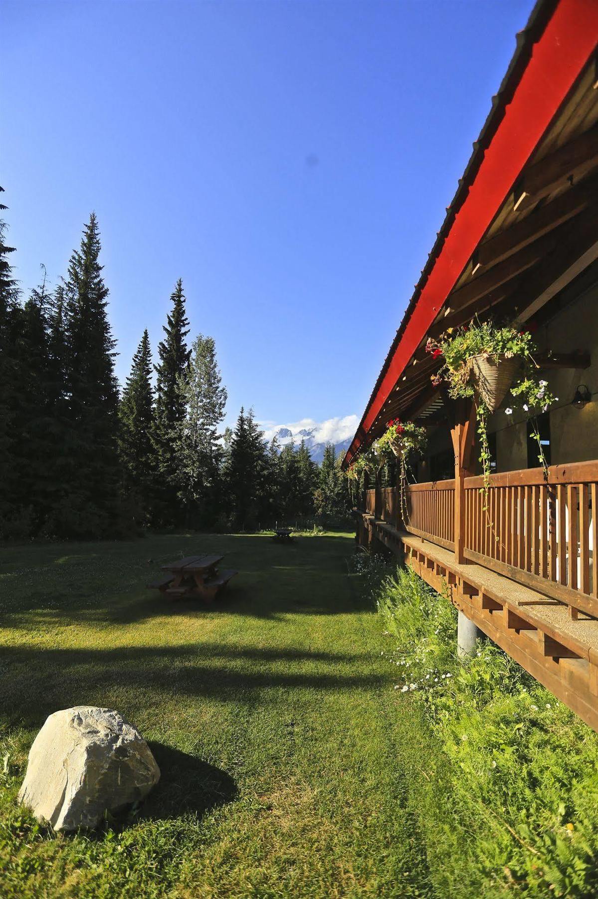 Heather Mountain Lodge Rogers Pass エクステリア 写真