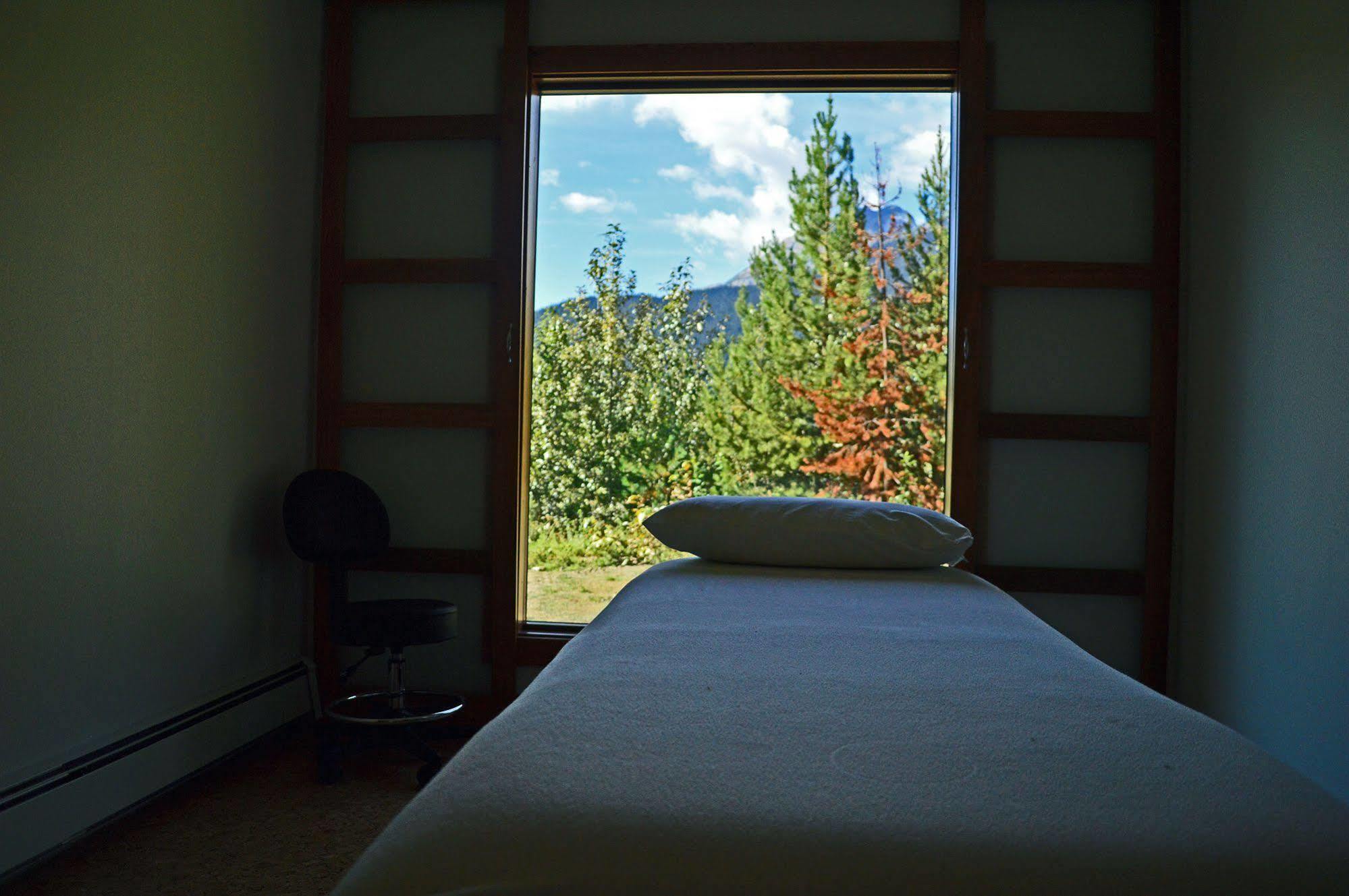 Heather Mountain Lodge Rogers Pass エクステリア 写真
